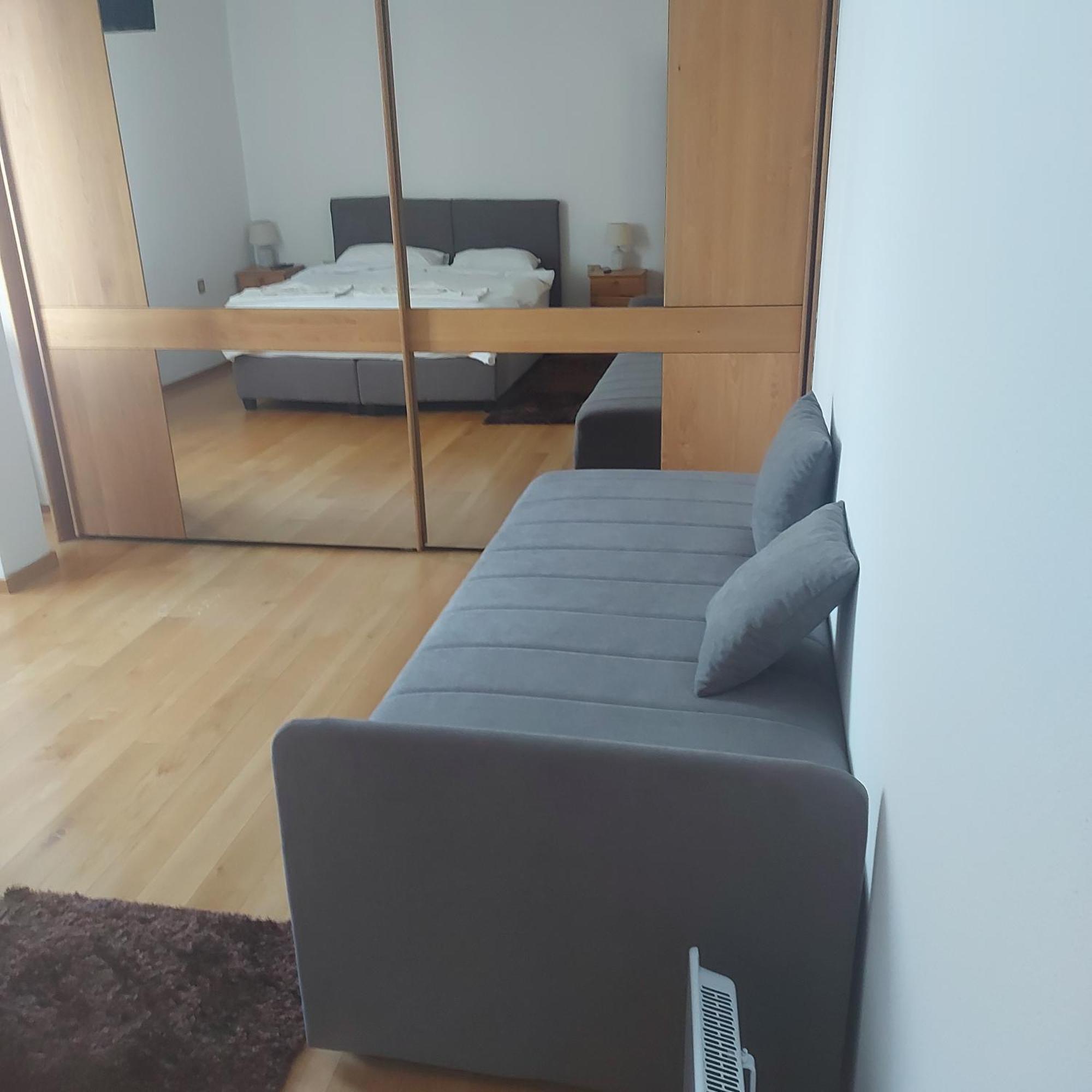 Apartman Centar Bulevar Ex Sa Garazom Banja Luka Eksteriør billede