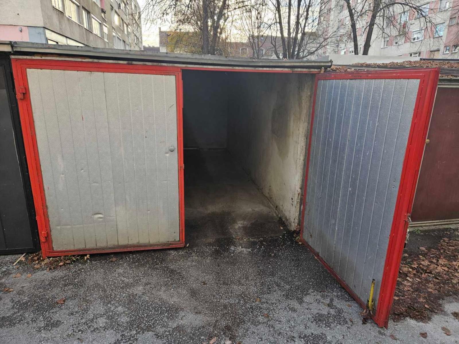 Apartman Centar Bulevar Ex Sa Garazom Banja Luka Eksteriør billede