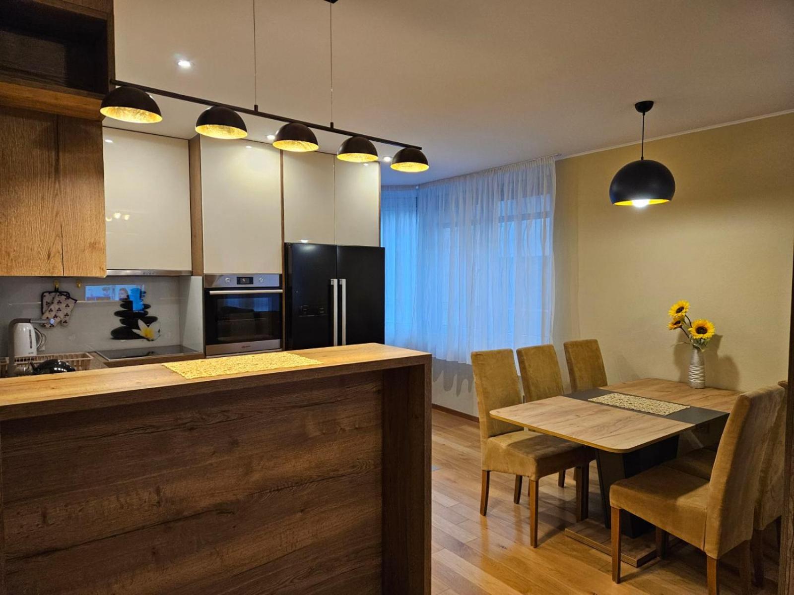 Apartman Centar Bulevar Ex Sa Garazom Banja Luka Eksteriør billede